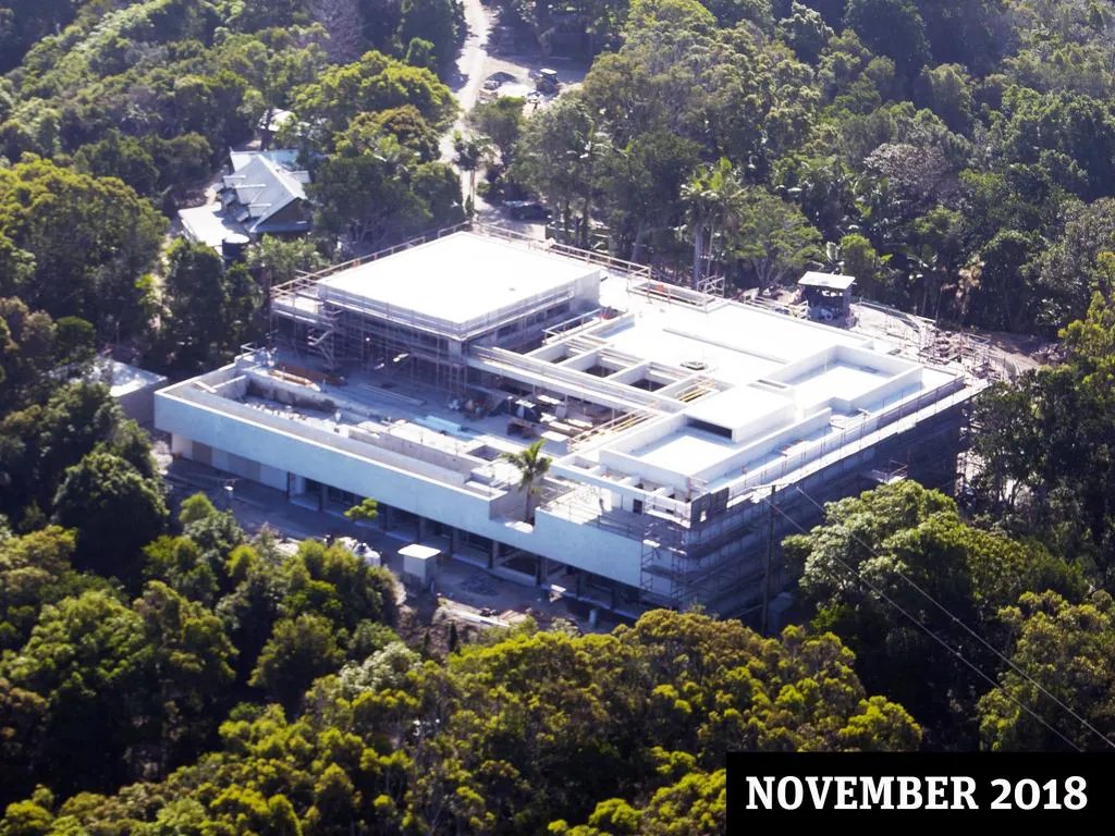 Chris Hemsworth Megamansion nearly complete Photos