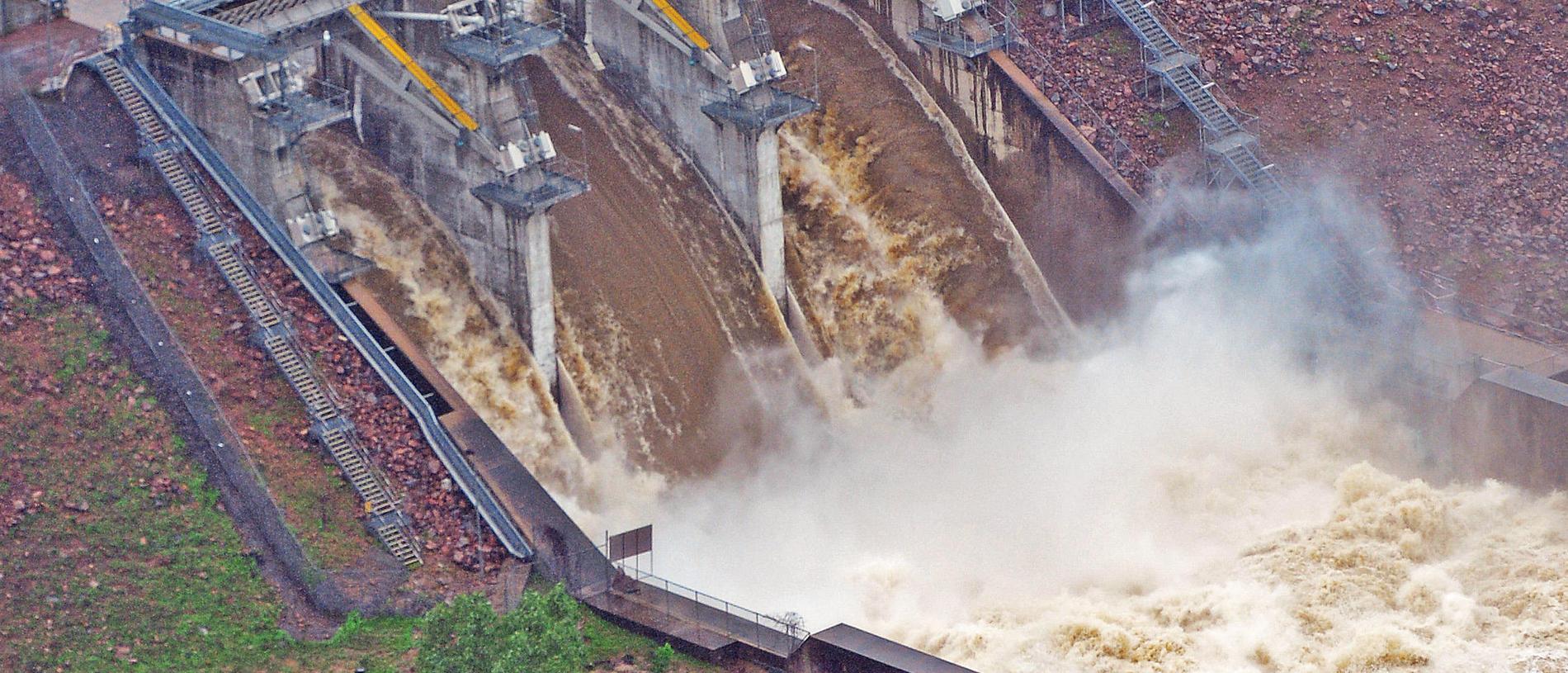 Townsville floods Rainfall over Ross River Dam catchment one in 2000
