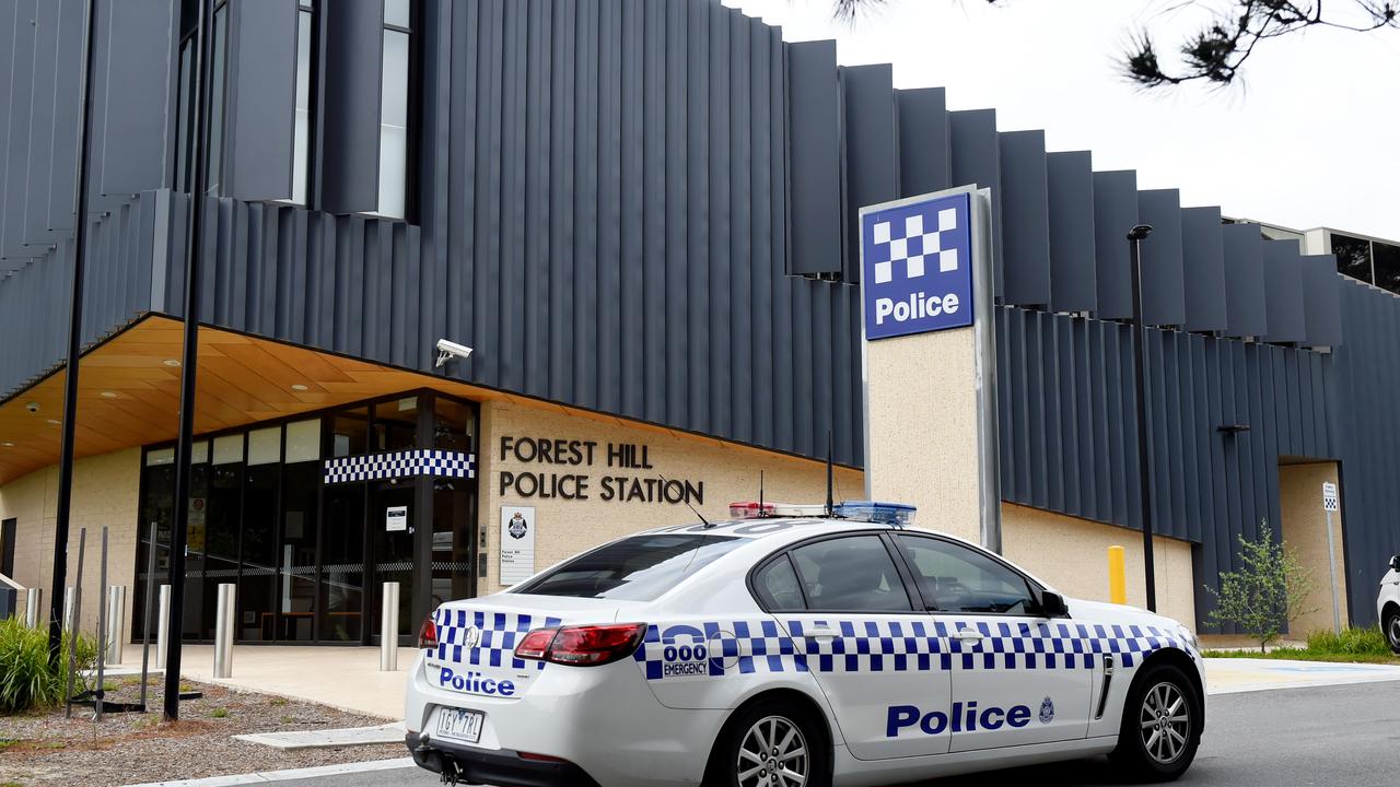 Man hit with knuckle duster outside Forest Hill police station Leader