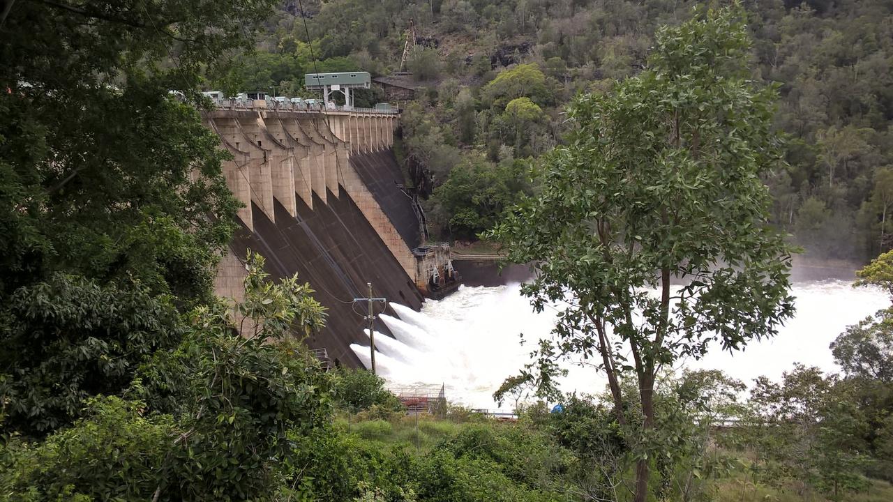 Queensland water restriction risk as Wivenhoe Dam misses out on rain