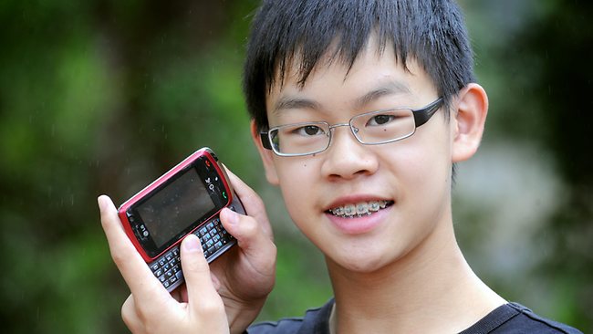 Cheong Kit Au formally recognised as fastest texter ahead of world