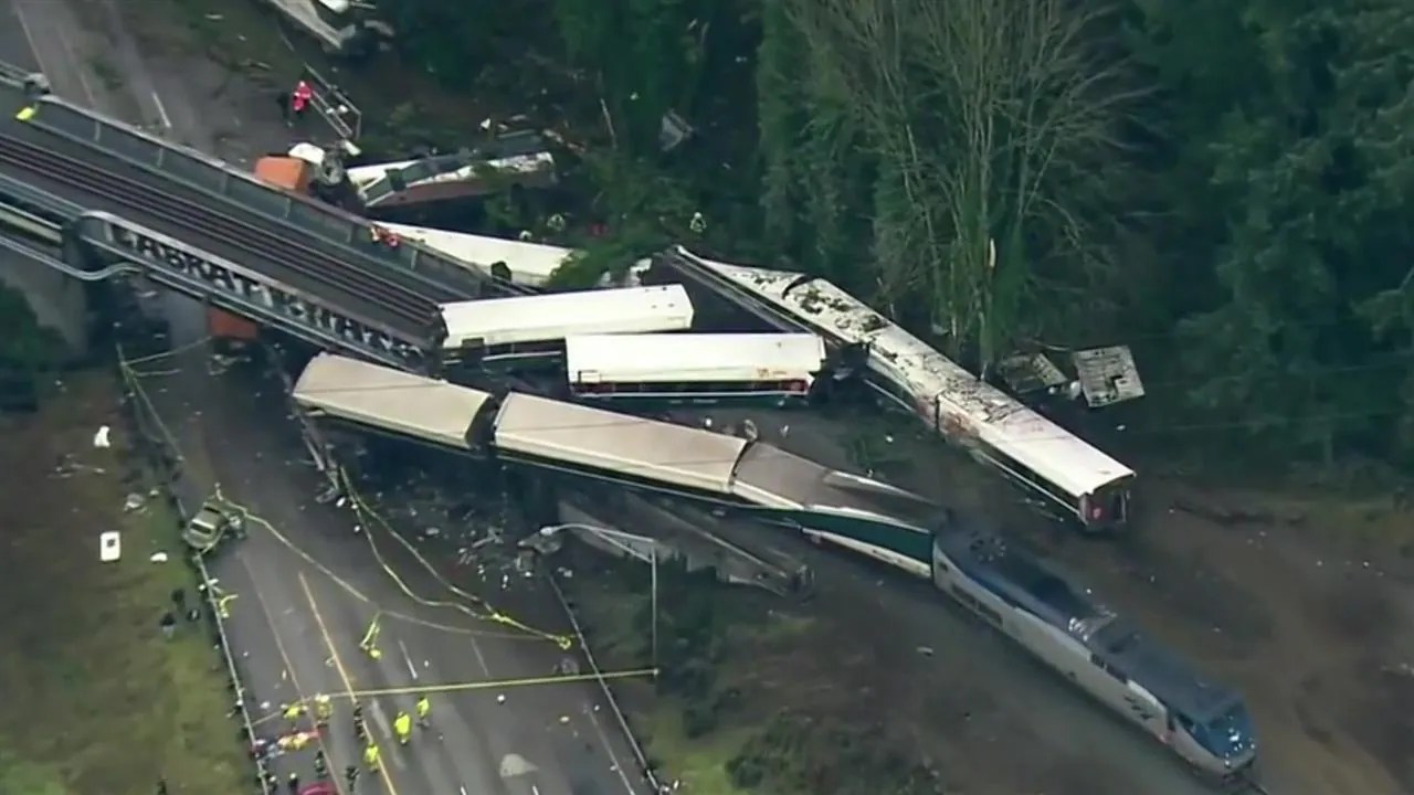 Train derailment Amtrak train falls off bridge six months after