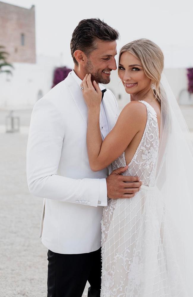 The Bachelor Tim Robards and Anna living apart 2 months after wedding