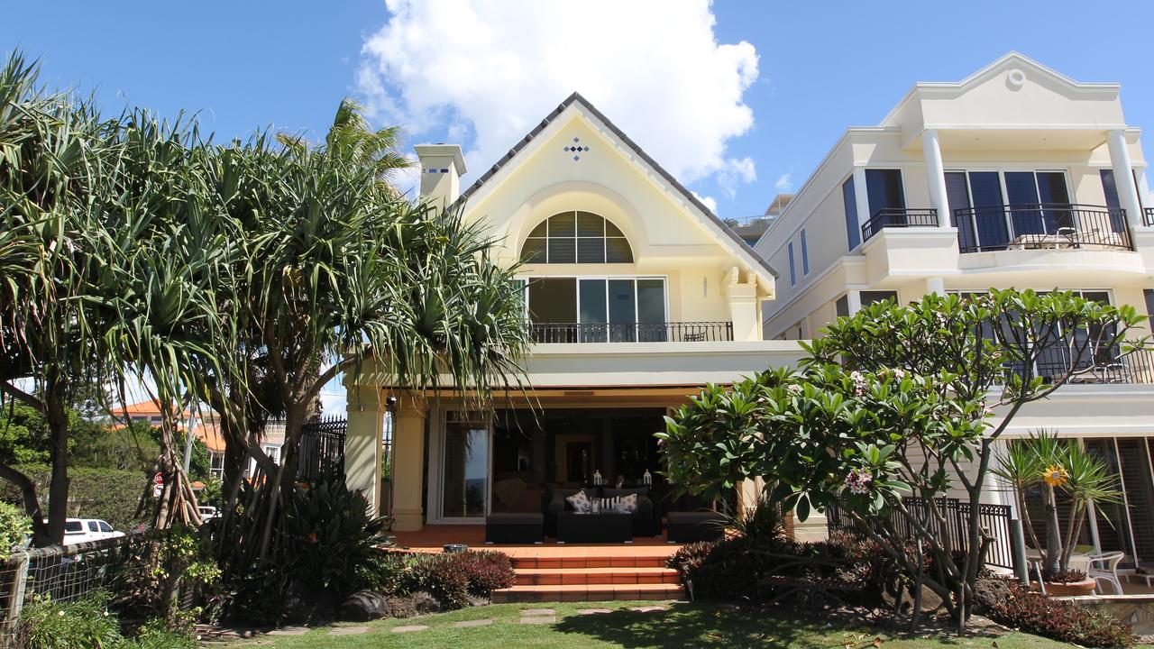 Hedges Ave, Mermaid Beach Why rich favour Gold Coast’s Millionaire’s