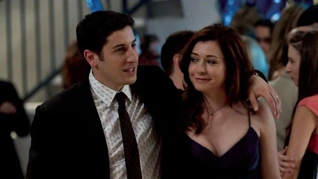 Jason Biggs' character Jim finally shows his penis in cameo in American