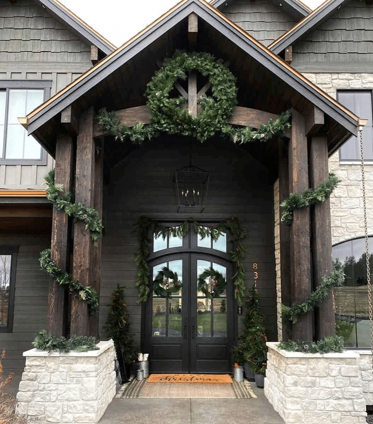 20 Creative Farmhouse Front Door Ideas to Enhance Your Exterior