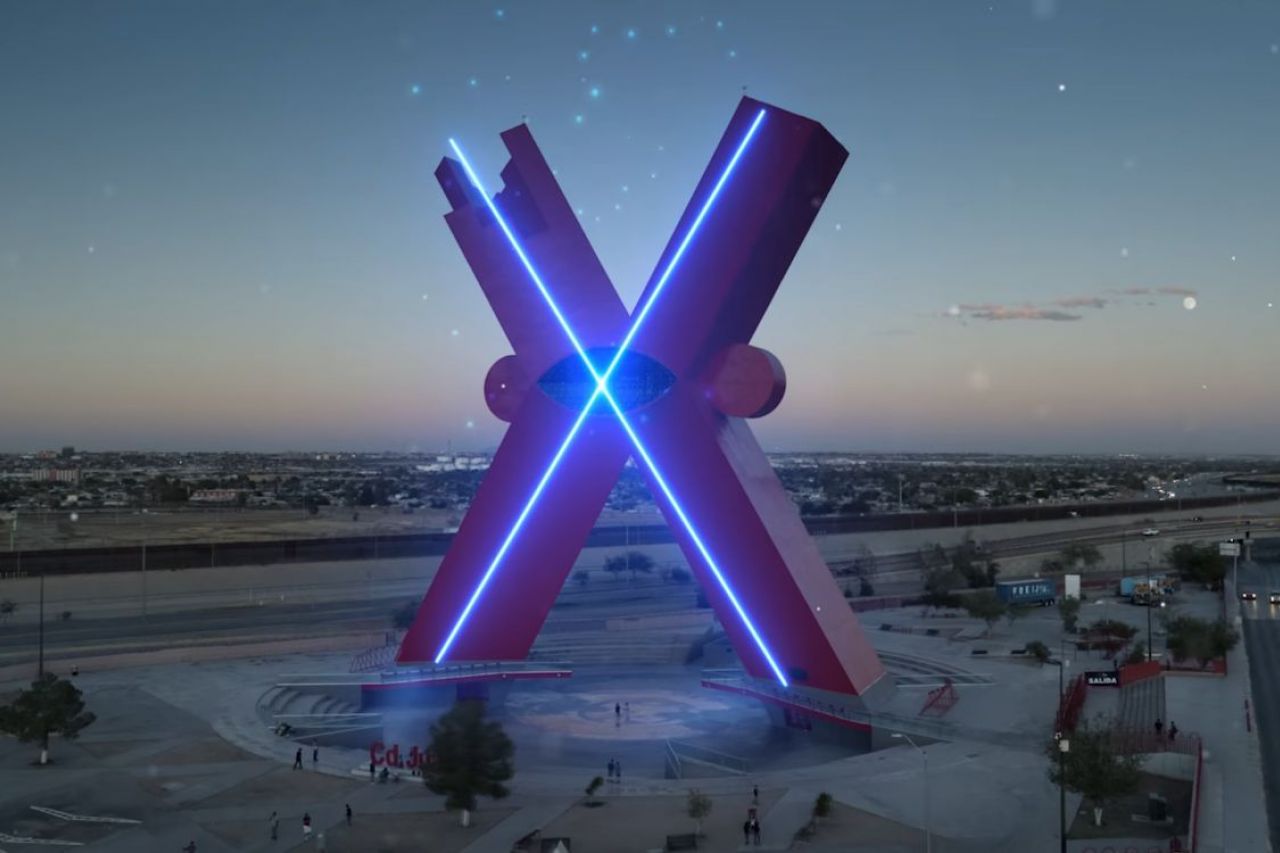 Video Destaca la 'X' de Juárez en aniversario de PS5