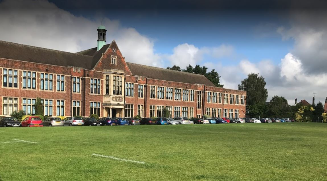 【英國升學】英國公立中學介紹：Queen Elizabeth‘s School, Adventure 英國