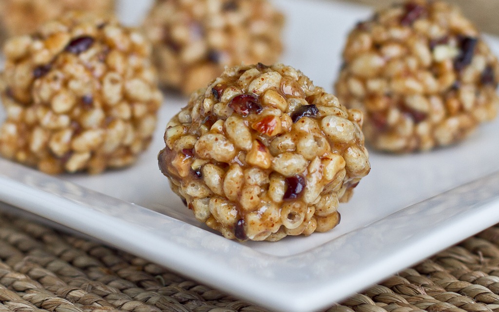 No Bake Chocolate Peanut Butter Chews — Oh She Glows