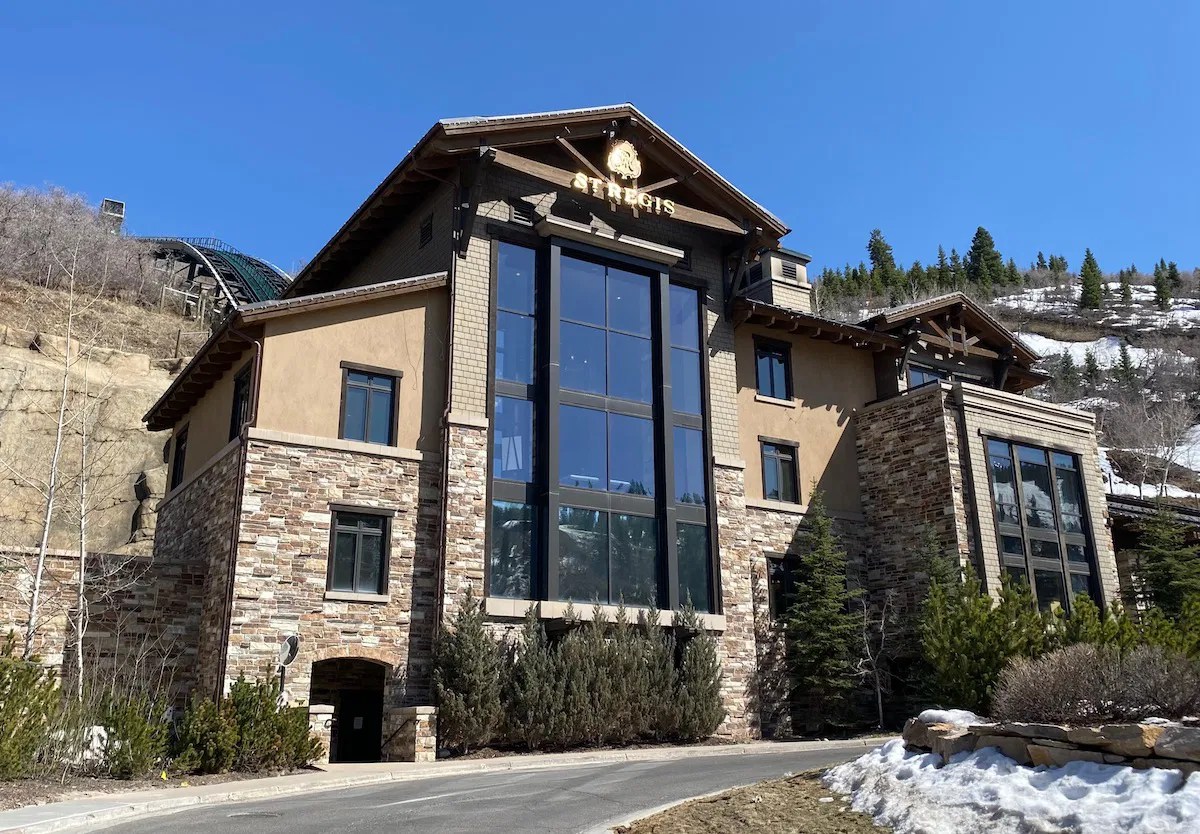 Review St. Regis Deer Valley (Park City, Utah) One Mile at a Time