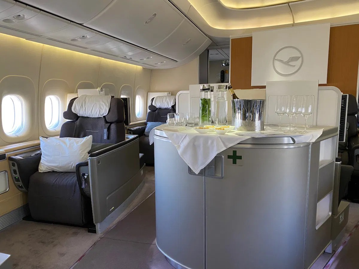 What do credit card issuers pay for airline & hotel points? Escapadee