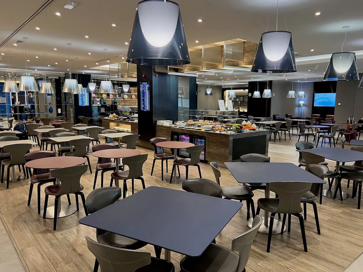 Review ITA Airways Lounge Rome Airport (FCO) LaptrinhX / News