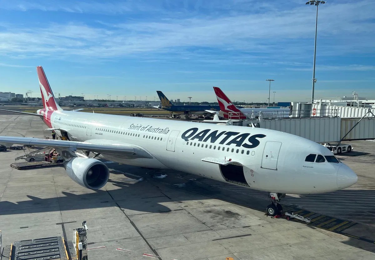 Australian Prime Minister Free Qantas Upgrade Scandal Messy All Around