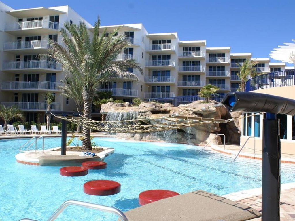 Waterscape B area 4th Flr Courtyard Book your Destin Vacation here