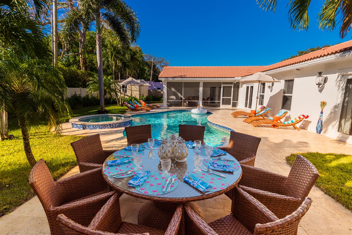 Pineapples & Palms Easy Air Rentals