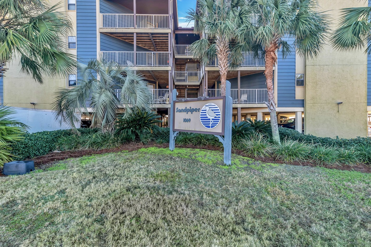 Sandpiper 10C Beach Life Vacation Rentals LLC