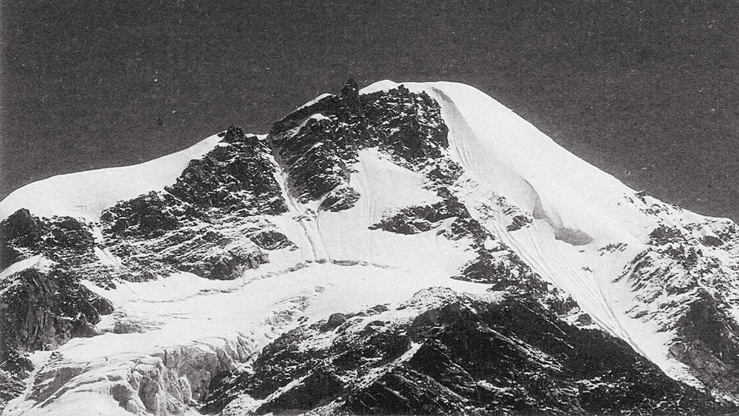 29 People Died in One of the Worst Mountaineering Accidents in History