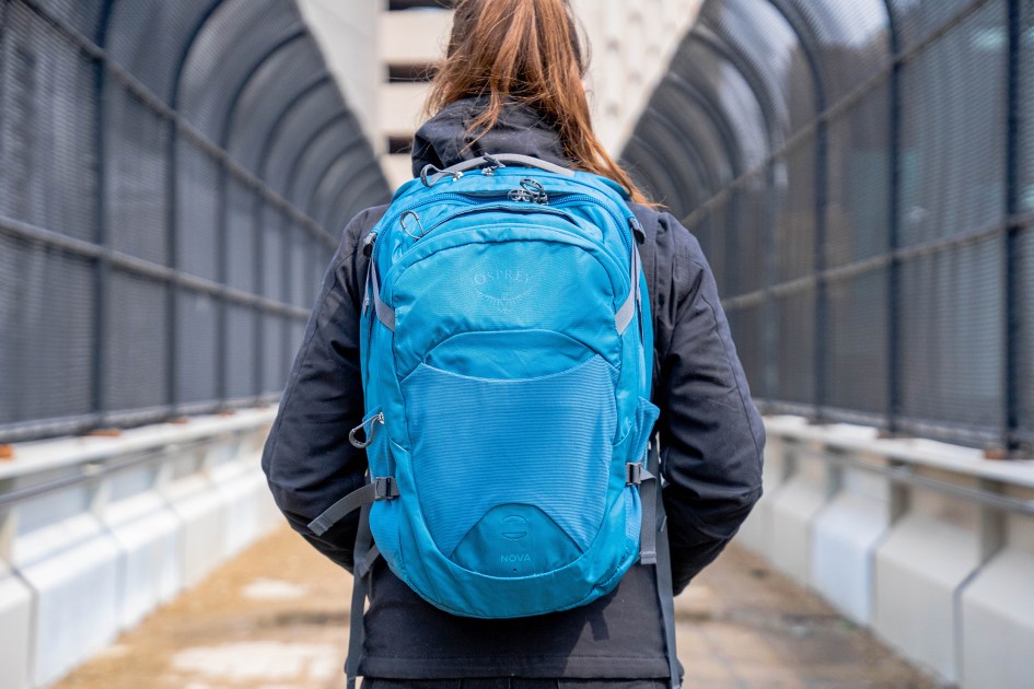 Osprey Nova Women’s Review Pack Hacker