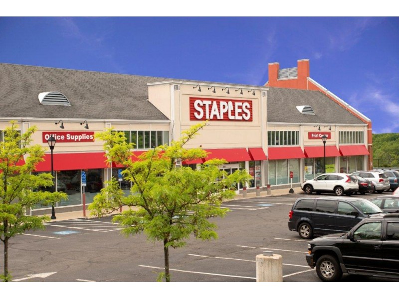 Linear Retail Acquires Eaglewood Shops in North Andover