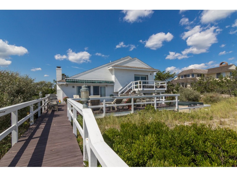 Dune Road Contemporary Oceanfront in Westhampton Beach Westhampton