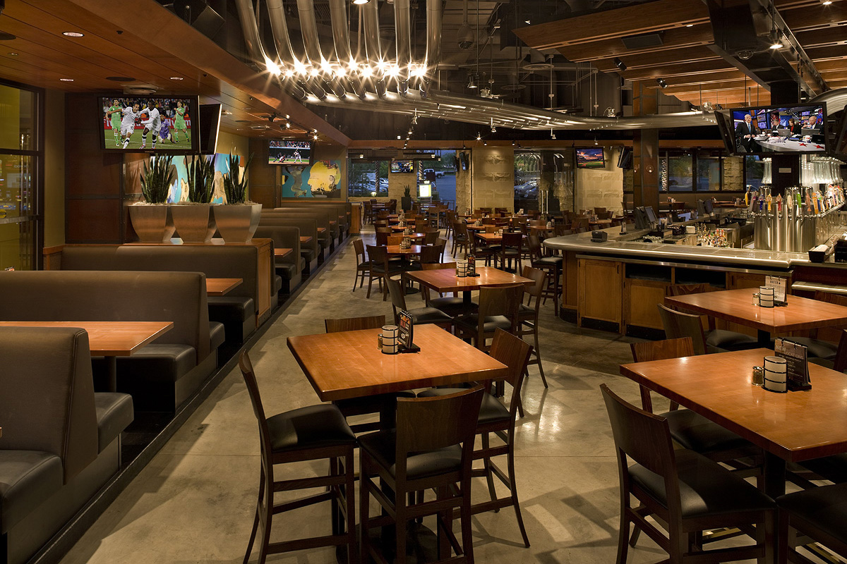 New Restaurant Opens Wednesday at Springfield Town Center Kingstowne