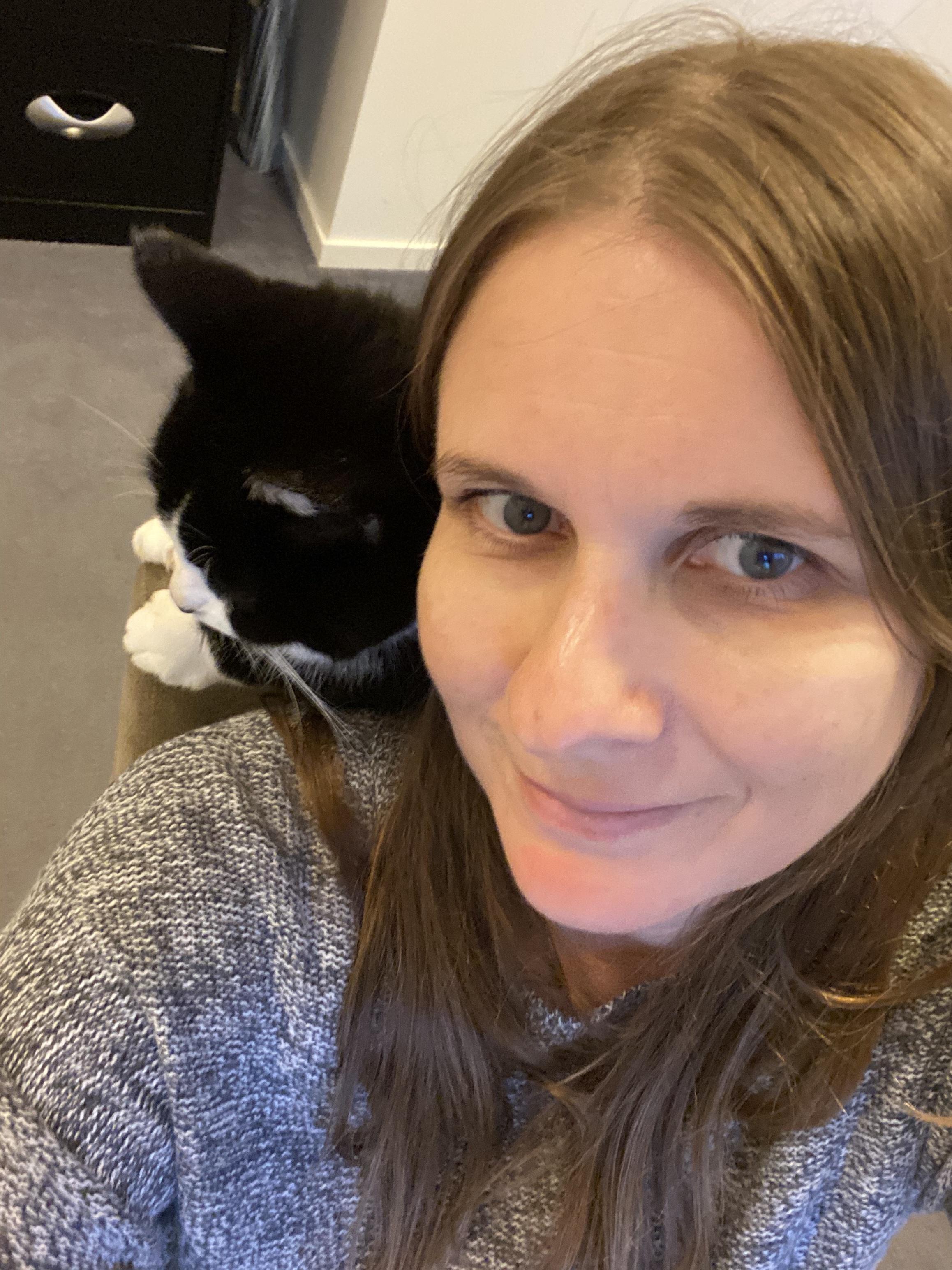 Pet Sitter near me, Pet Sitting in Moodlu, QLD PetCloud Tracey C