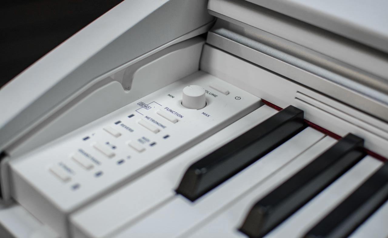 Best Digital Pianos Under 1,000 for Home Use (Oct. 2023)