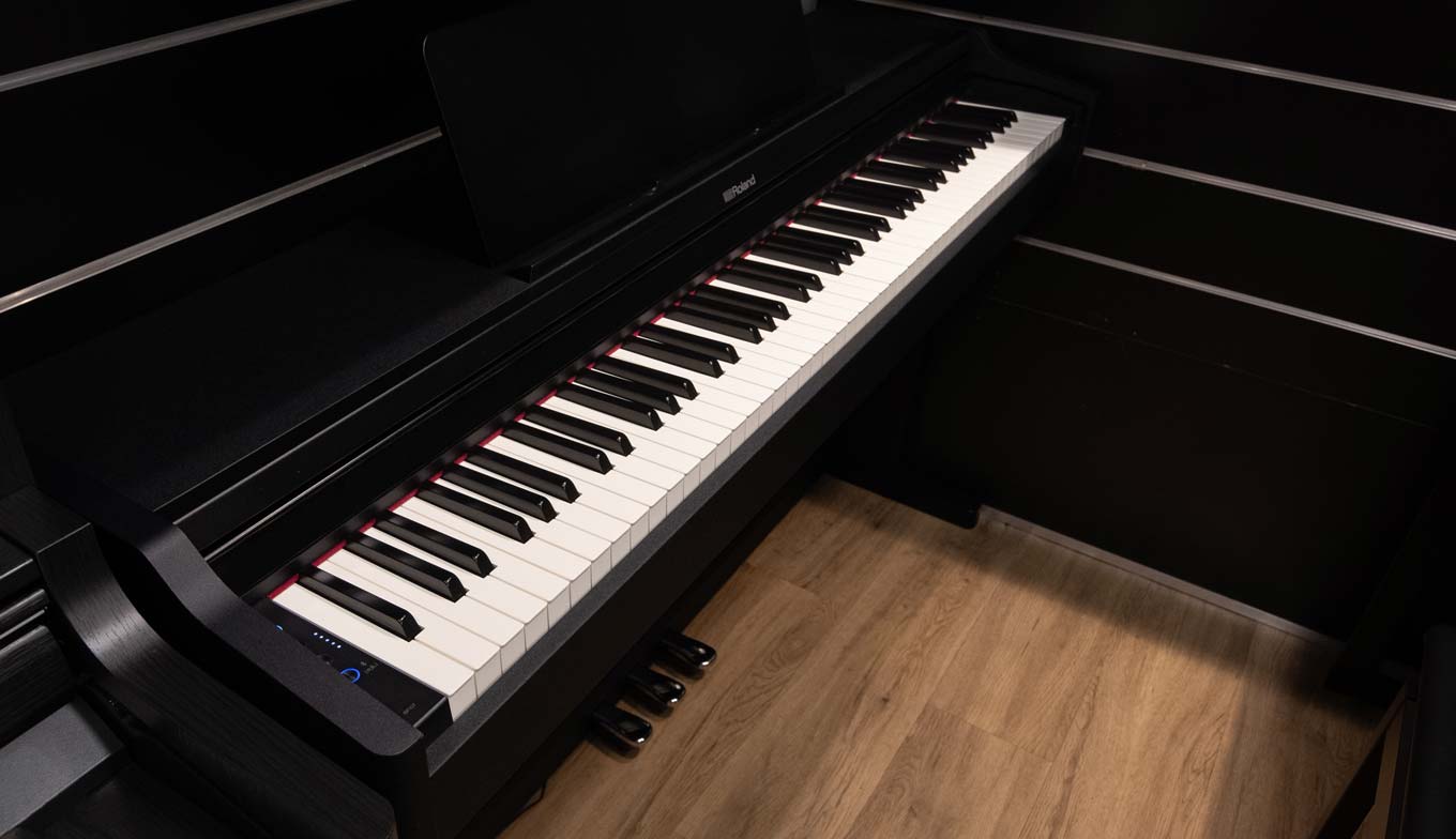 Best Digital Pianos Under 1,000 for Home Use (Oct. 2023)