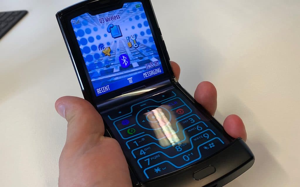 Motorola's 2020 RAZR is a compact 2699 foldable phone Pickr