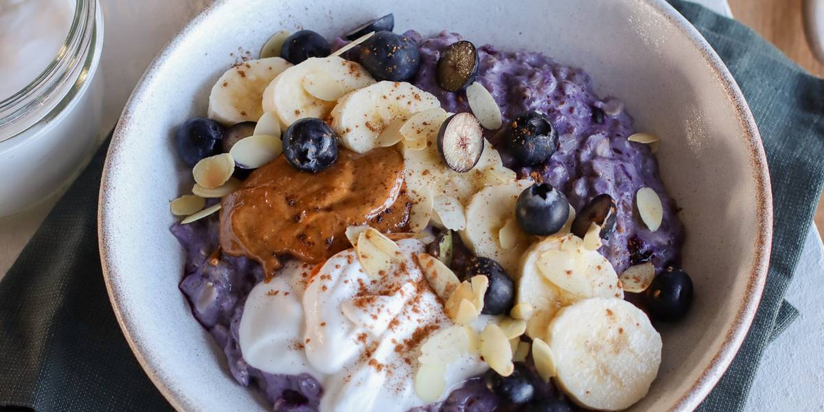 Pick Up Limes Blueberry Almond Oatmeal