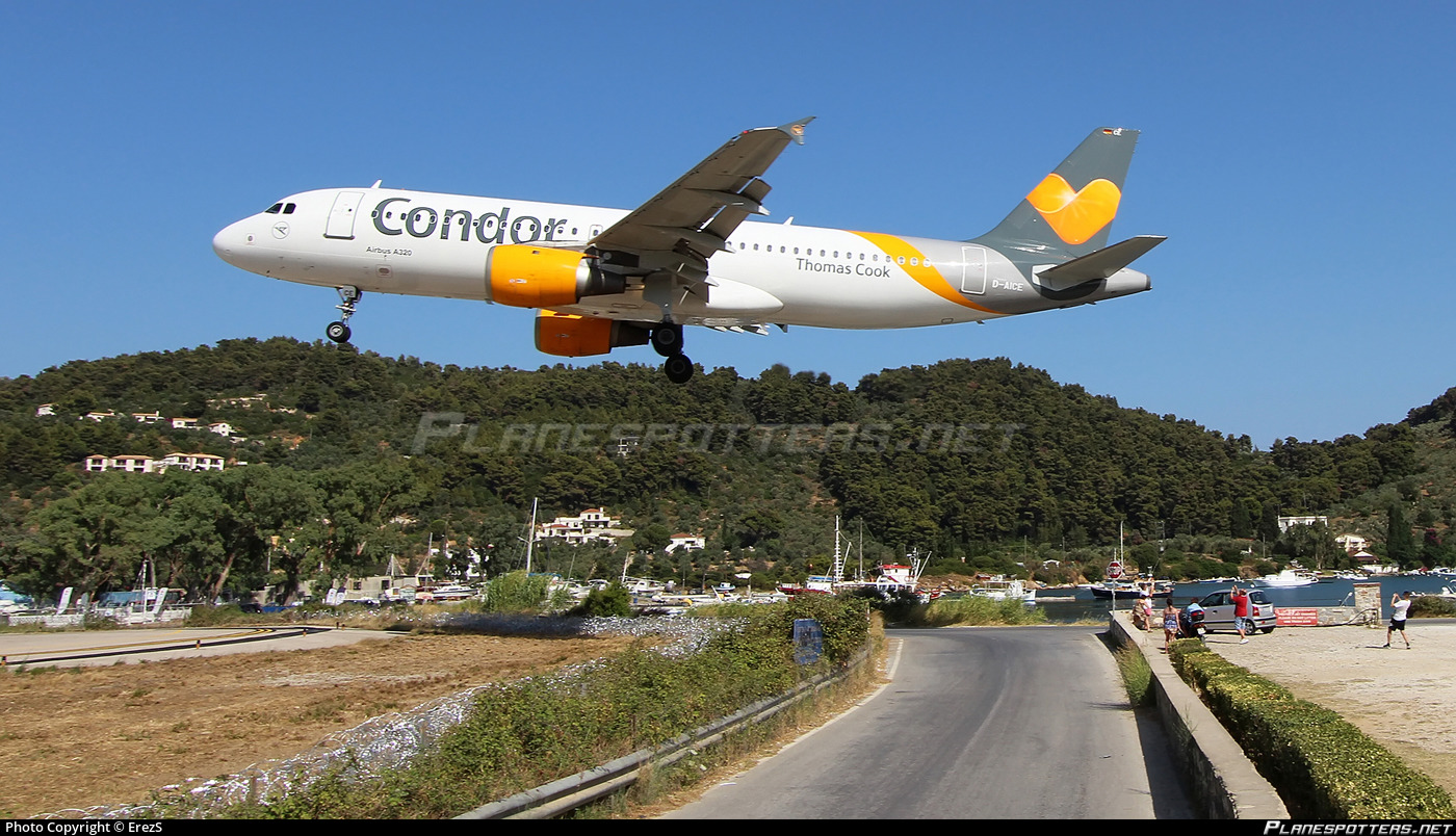 DAICE Condor Airbus A320212 Photo by ErezS ID 984324