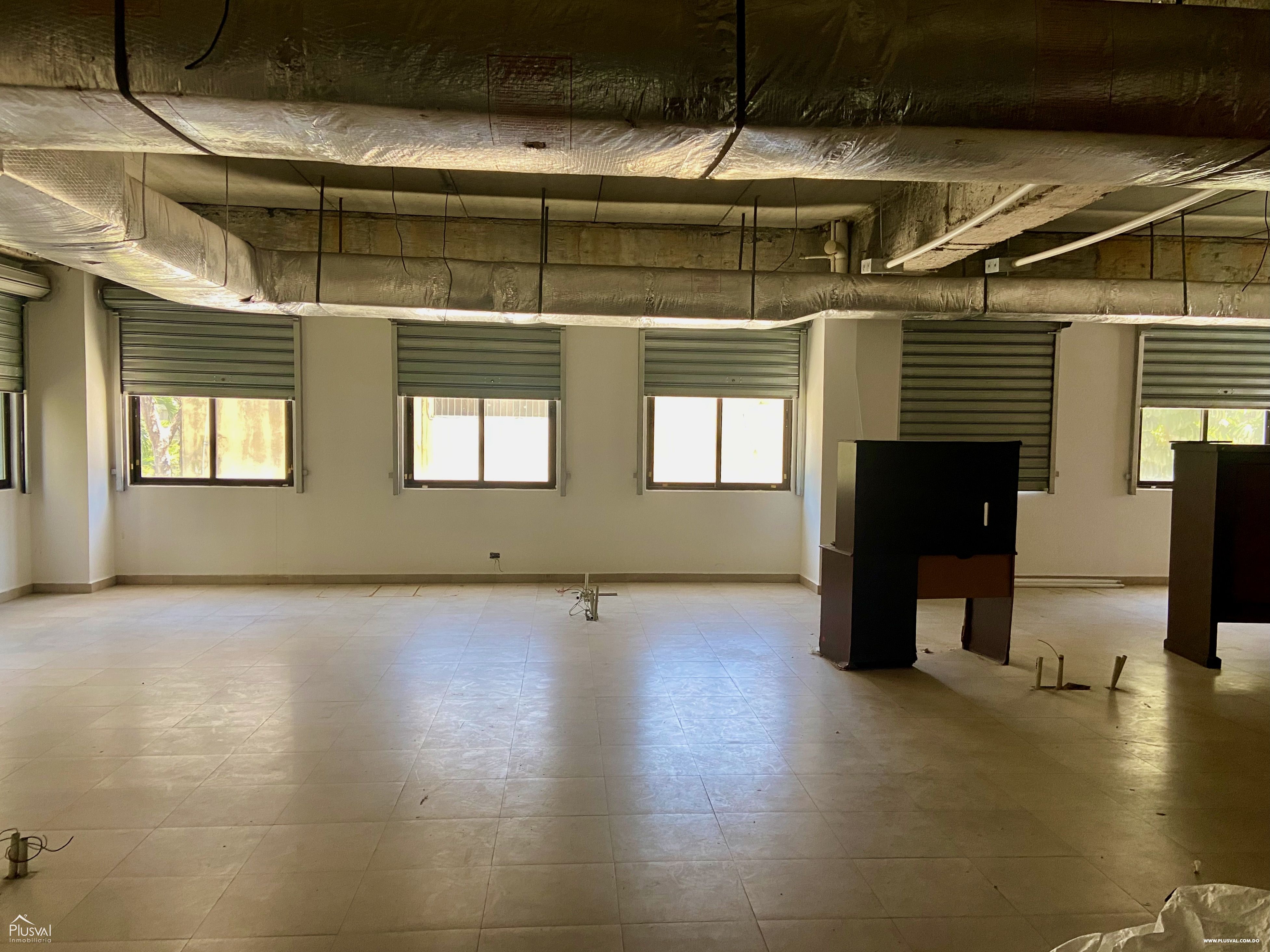 Local comercial/oficina corporativa en alquiler en Piantini (Av