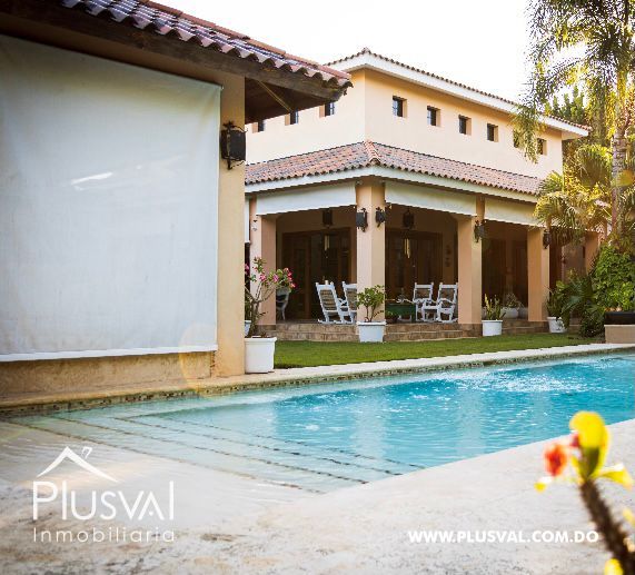 Villa de venta en Metro Country Club totalmente equipada. 28384