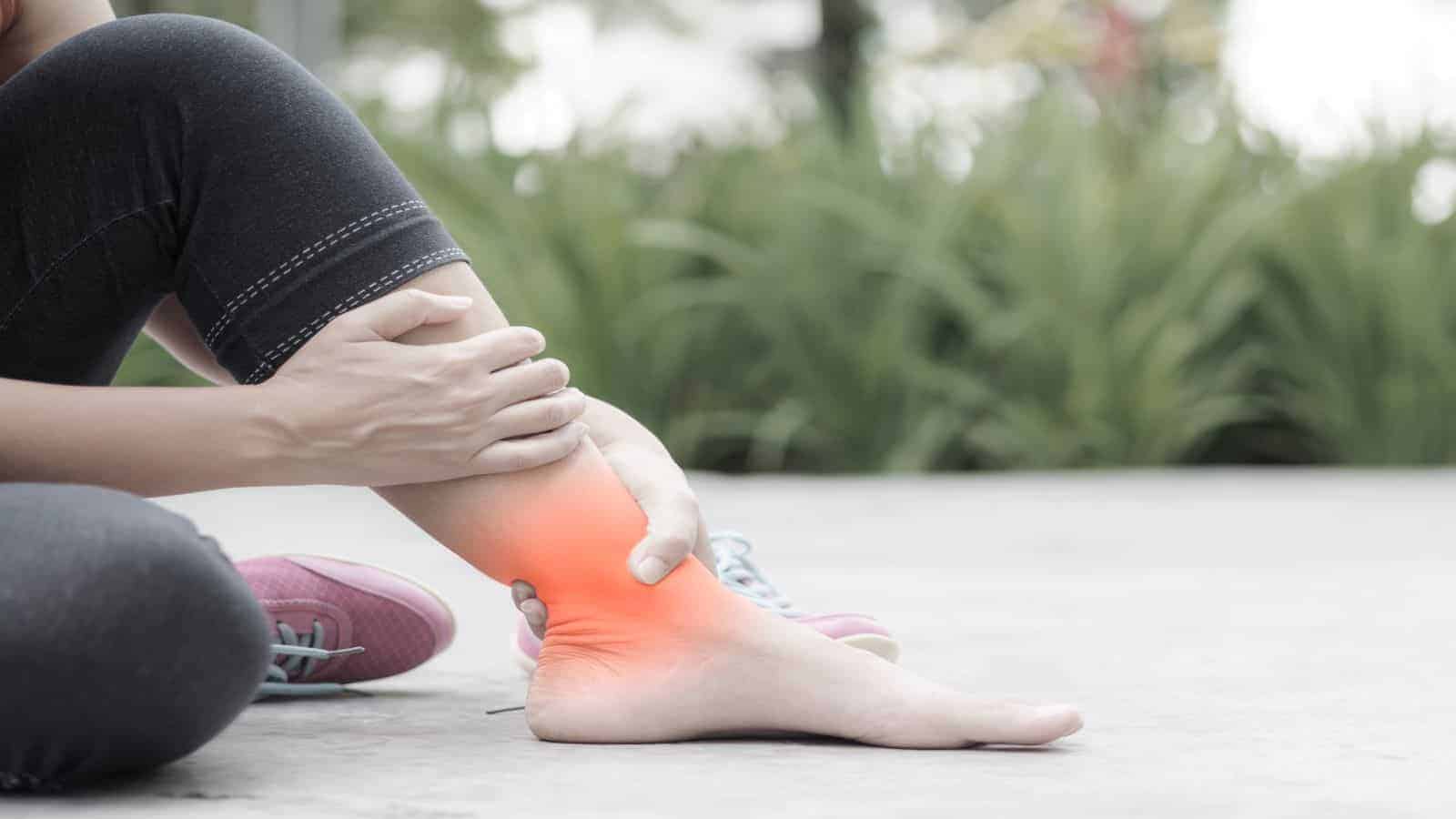 Doctors Explain the Causes of Swollen Ankles + How to Fix 6 Min. Read