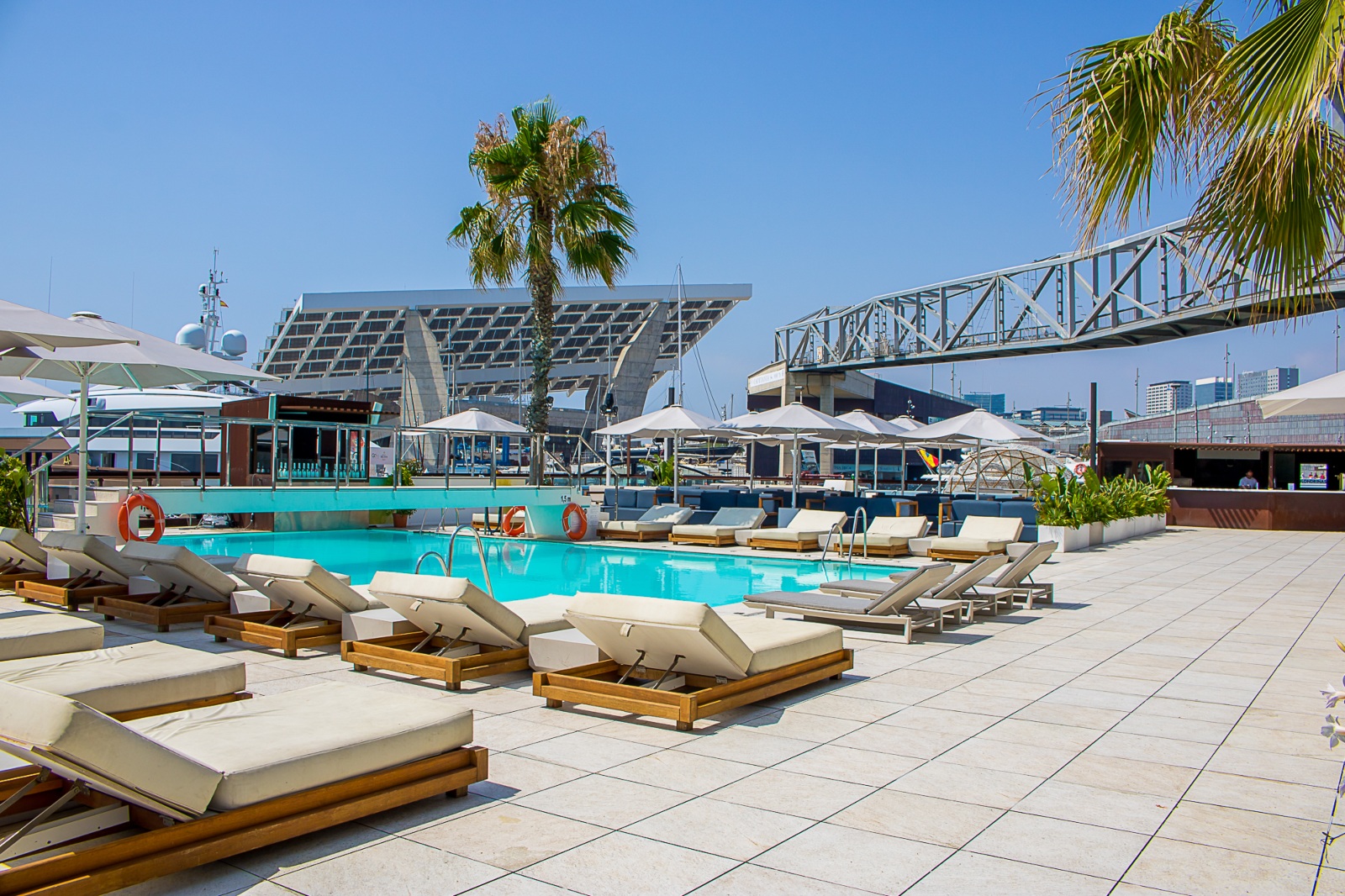 Go Beach Club Barcelona Pool Sofas Go Beach Club Pool Guestlist