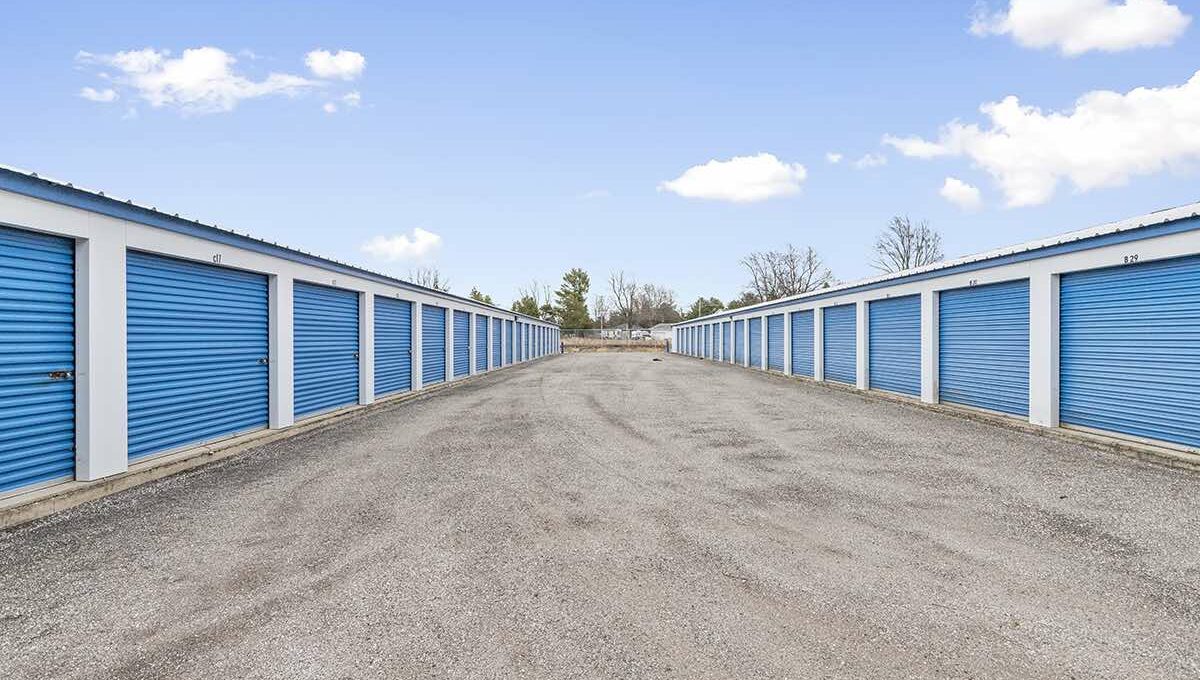Storage Units in Muskegon, MI, on Holton Road