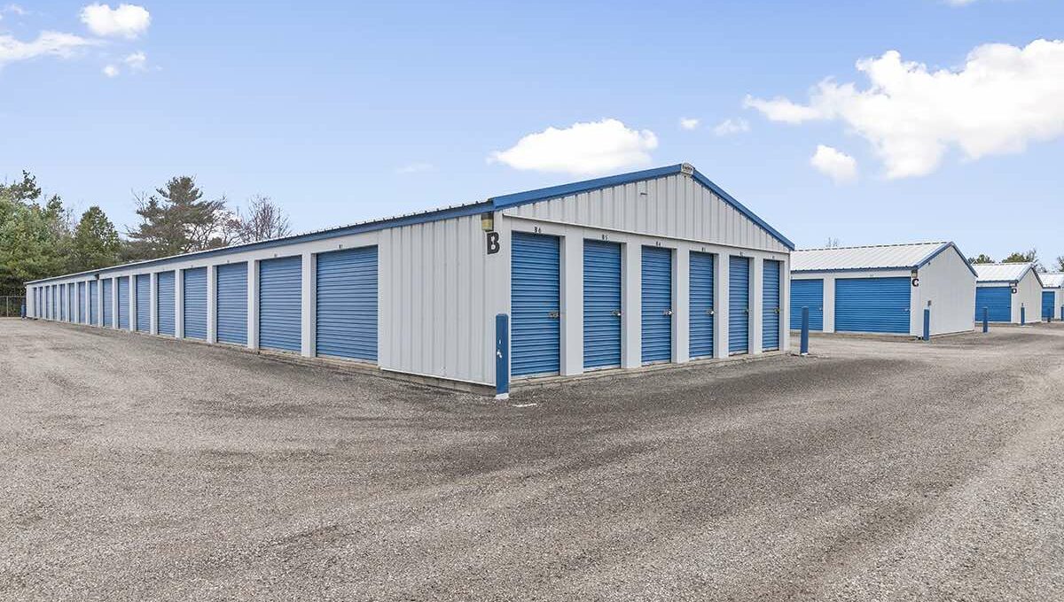 Storage Units in Muskegon, MI, on Holton Road