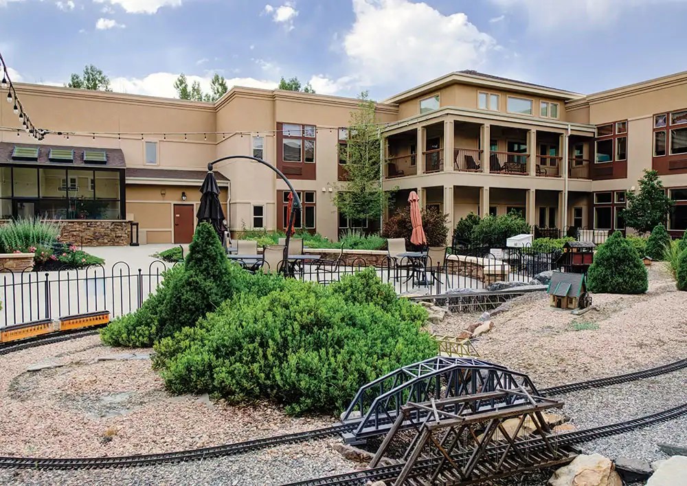 Gardens on Quail Colorado: Explore Nature&rsquo;s Oasis