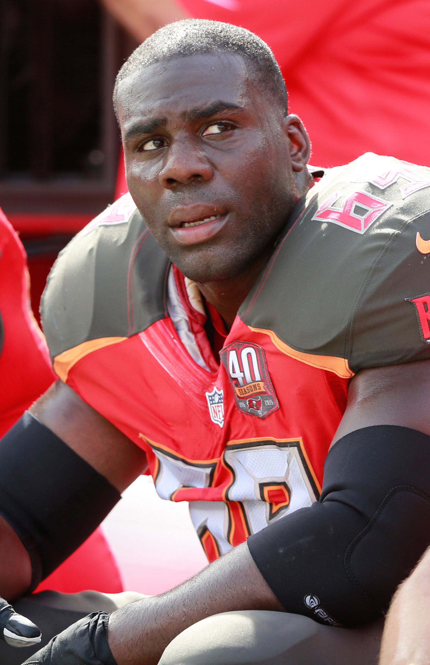 Broncos sign veteran RT Demar Dotson to oneyear, 3M pact Yardbarker