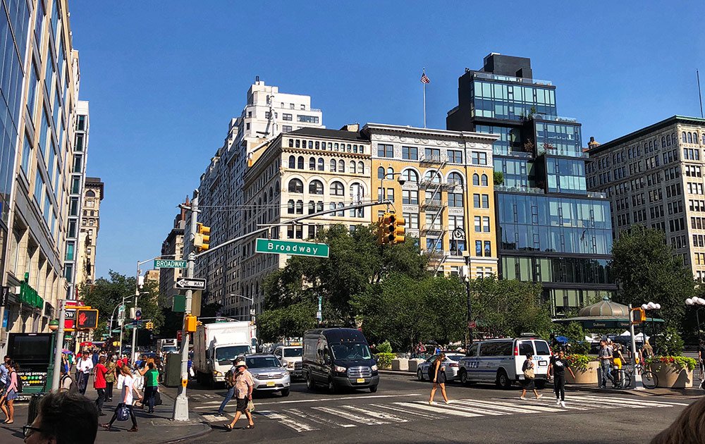 The Best Neighborhoods to Rent in Manhattan 2024