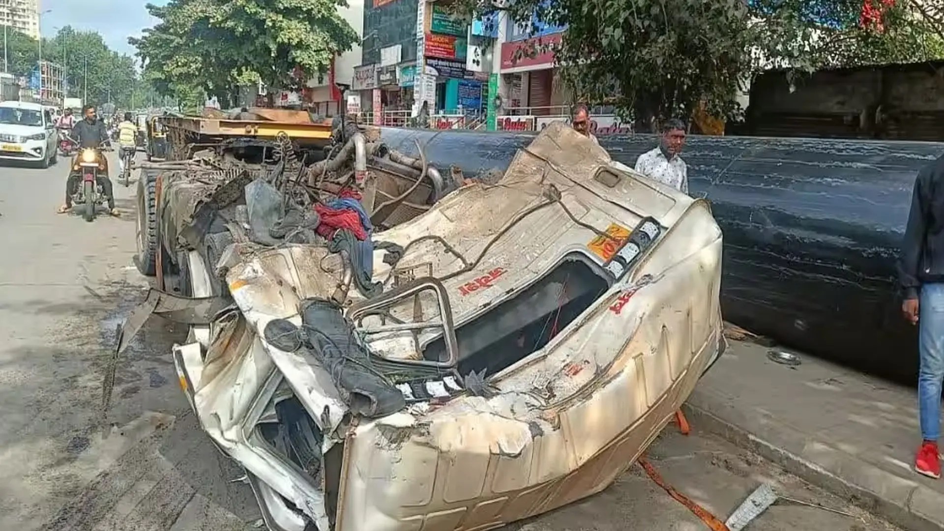 Pune Container rams into road divider on Hadapsar flyover; Injured driver admitted to hospital
