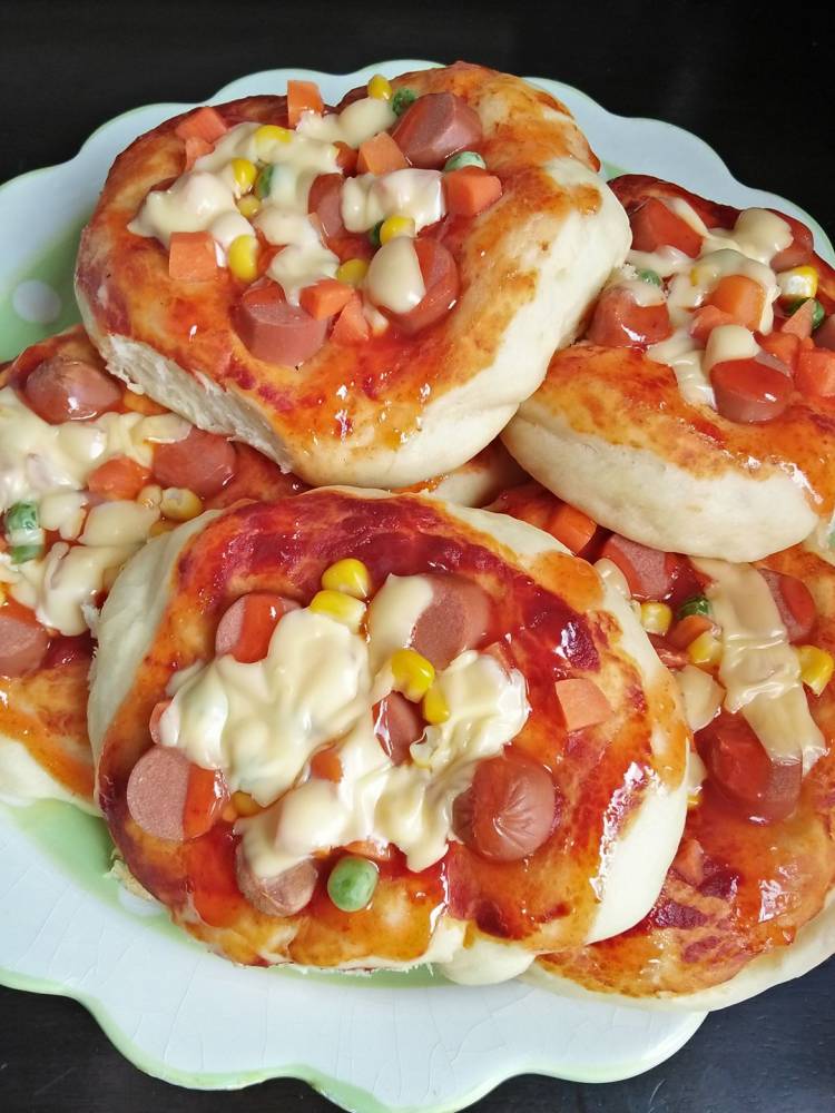 Resipi Roti Pizza Sosej Mini Yang Lembut, Sedap & Gebu