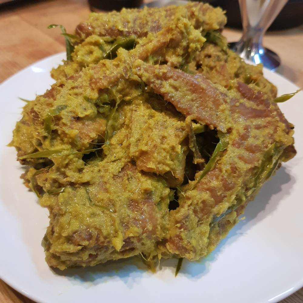 Suka Makan Ayam Pencen? Ini Resipi Mudah Rendang Cili Api