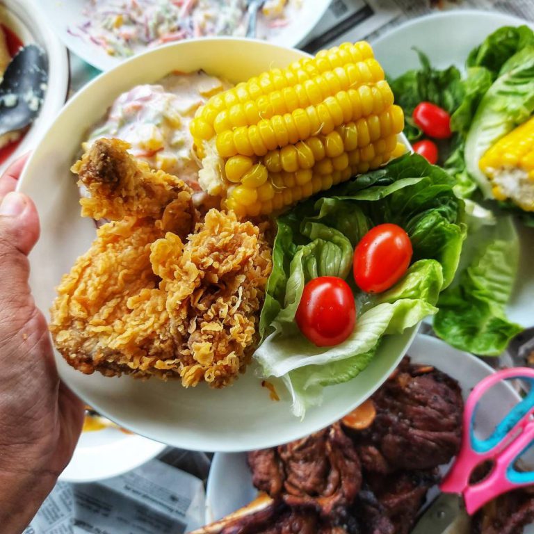 Resipi Ayam Goreng Ala KFC Yang Mudah, Guna 3 Bahan Saja