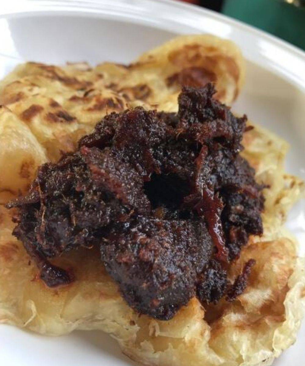 Terbaik Dari Dapur Omak. Rendang Pucuk Ubi, Serunding