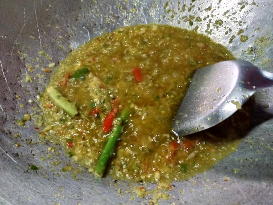 Resipi Ayam Goreng Cili Padi Yang Pedas Berapi