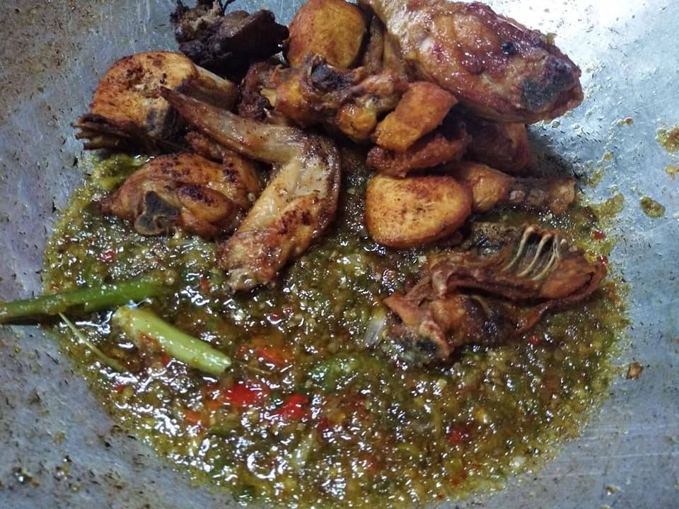 Resipi Ayam Goreng Cili Padi Yang Pedas Berapi