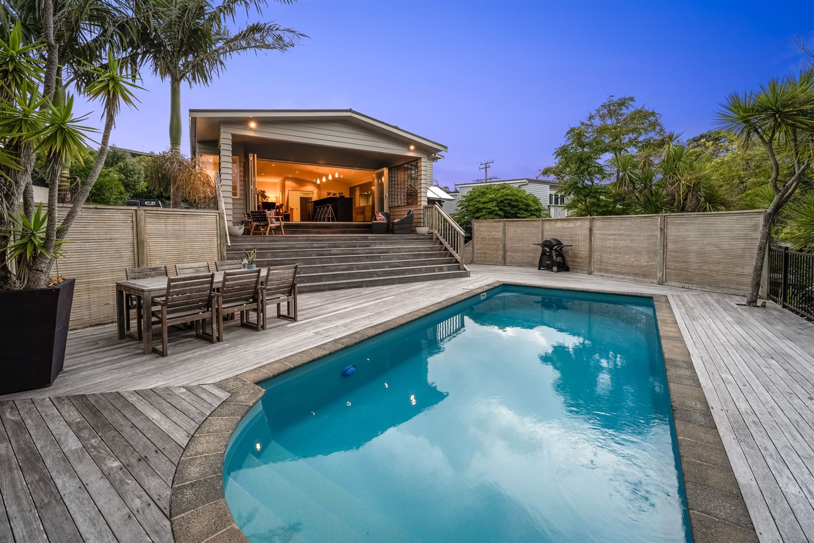 13 Sandown Road, Rothesay Bay, Auckland Property Profile RateMyAgent