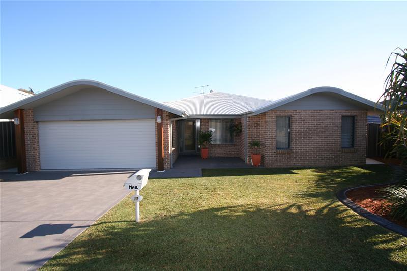 17 Rainbow Beach Drive, Bonny Hills, NSW, 2445 Property Profile