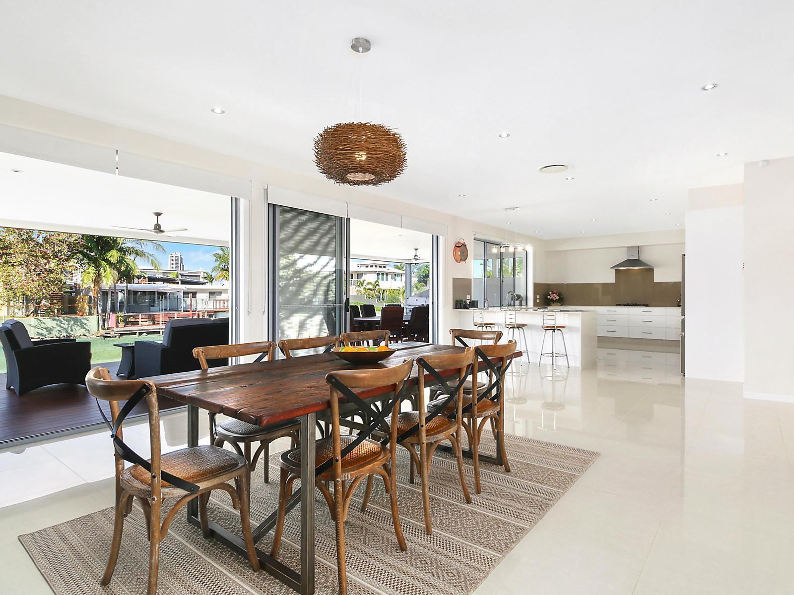 12 Crest View Key, Broadbeach Waters, QLD, 4218 Property Profile